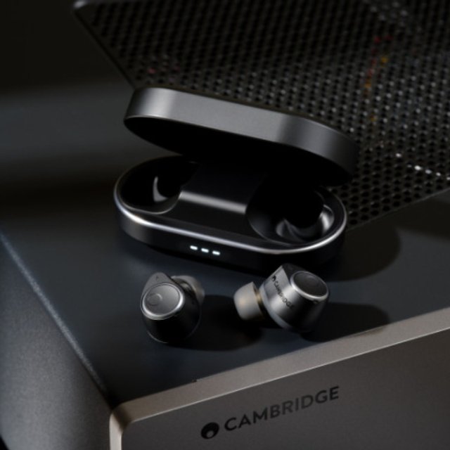 Cambridge Audio Melomania M100 블루투스 이어폰