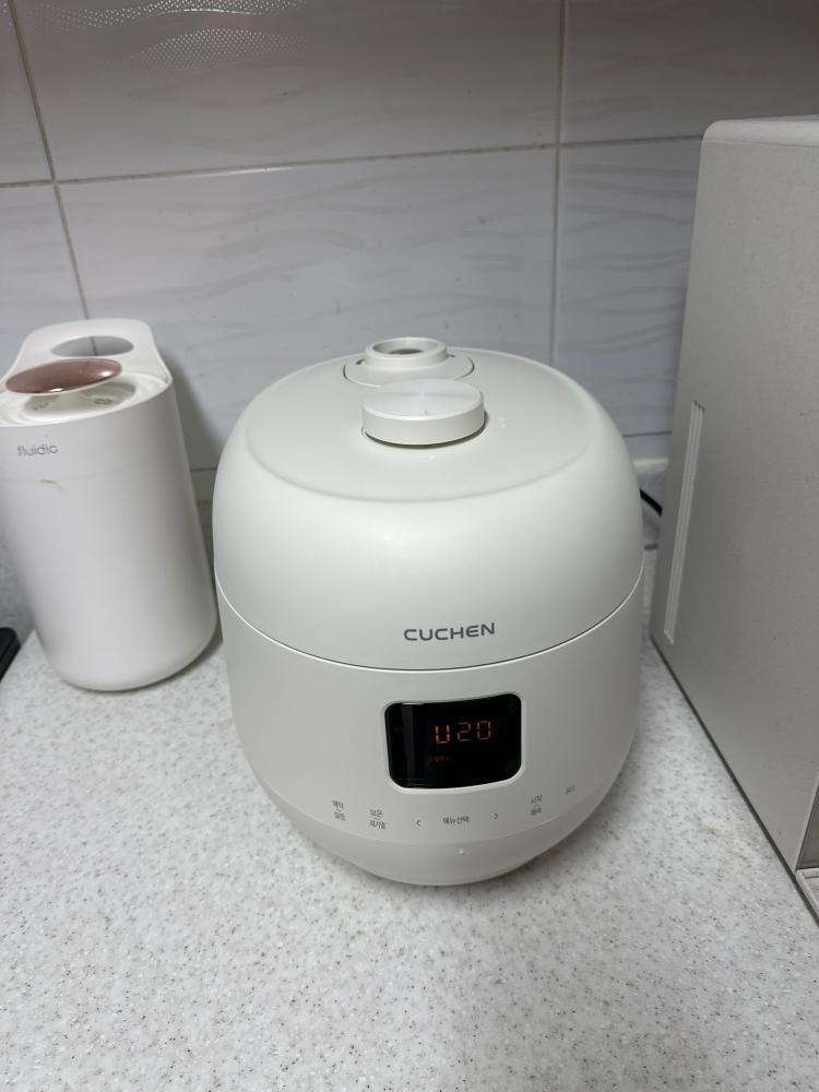 좁은 주방에 배치한 쿠첸 더핏 슬림 밥솥