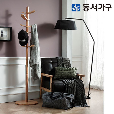  커브 스탠드 원목옷걸이 
